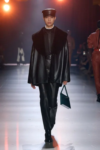 Look 42